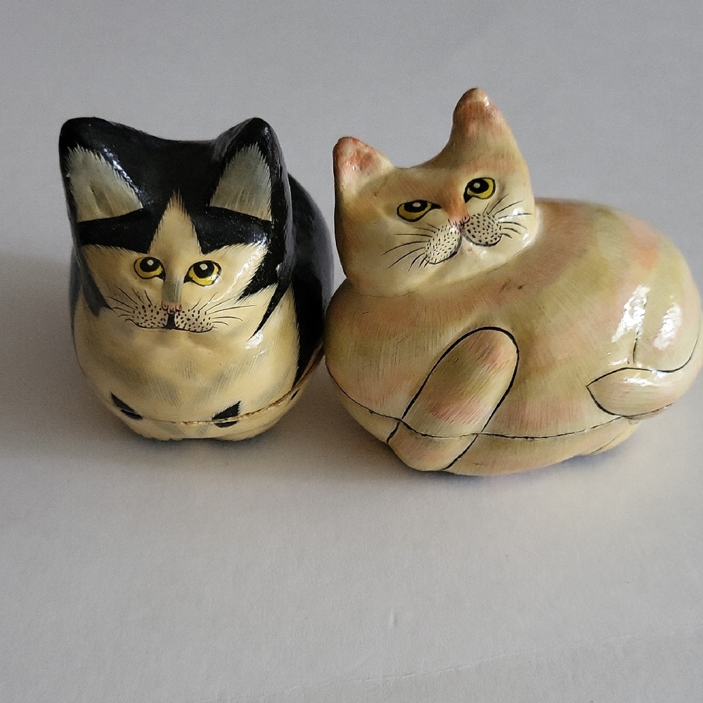 Artisan Cat Figurines - Black and Cream